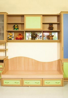 Корпусная мебель в детскую комнату. В чем ее достоинства?