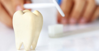 Всё, что нужно знать об имплантации зубов