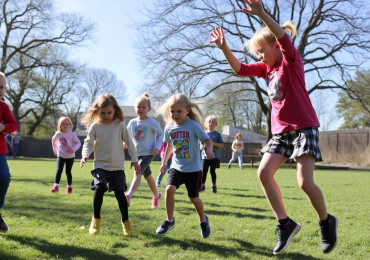 Bewegungserziehung: Why Children Must Romp — The Joy, Science, and Practical Guide to Letting Kids Run Wild