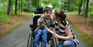 Виды инвалидных колясок для детей