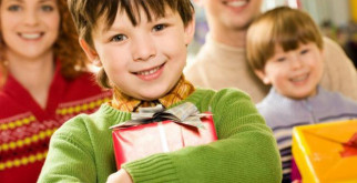 Что подарить трехлетнему ребенку?