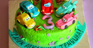 В какой форме сделать торт ребенку на день рождения?