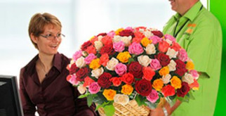 Доставка цветов – оригинальный сюрприз девушке