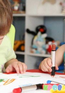 Почему стоит отдать маленького ребенка в развивающий центр?